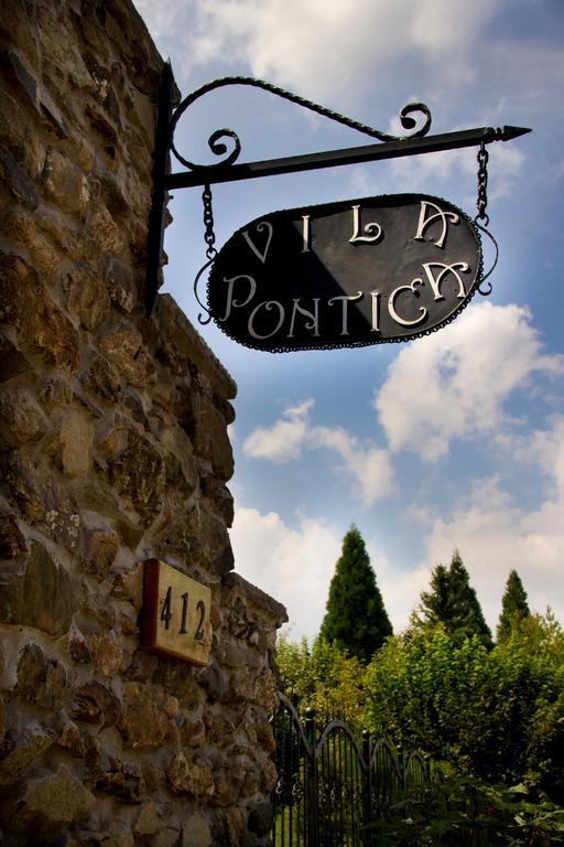 Pontica Homestay *